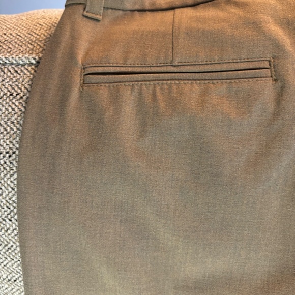 Old Navy Brand Essential Stretch Dress Pant - size 6 - Picture 10 of 15